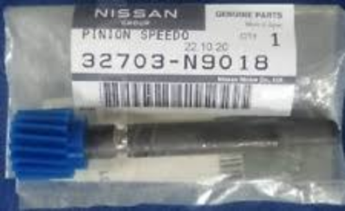 Genuine Nissan OEM 720 DATSUN 1979/01- Pinion assy-speedometer 32702-03N18