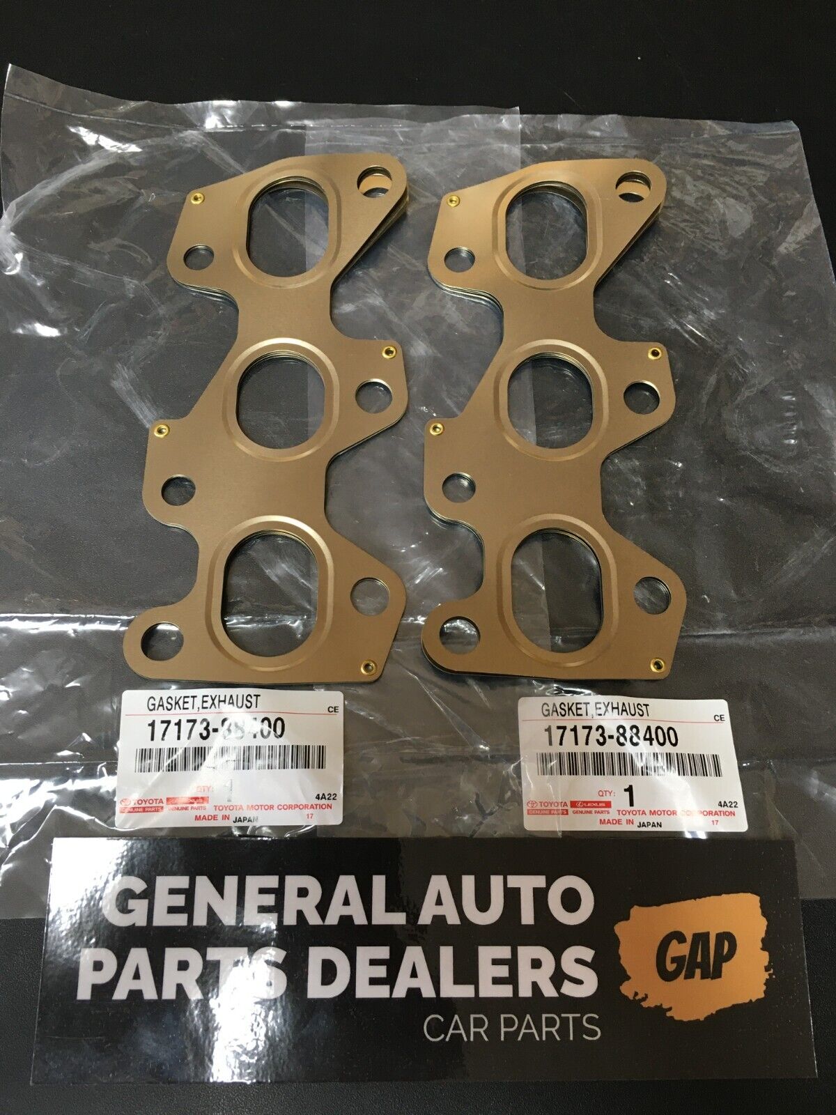 4885783