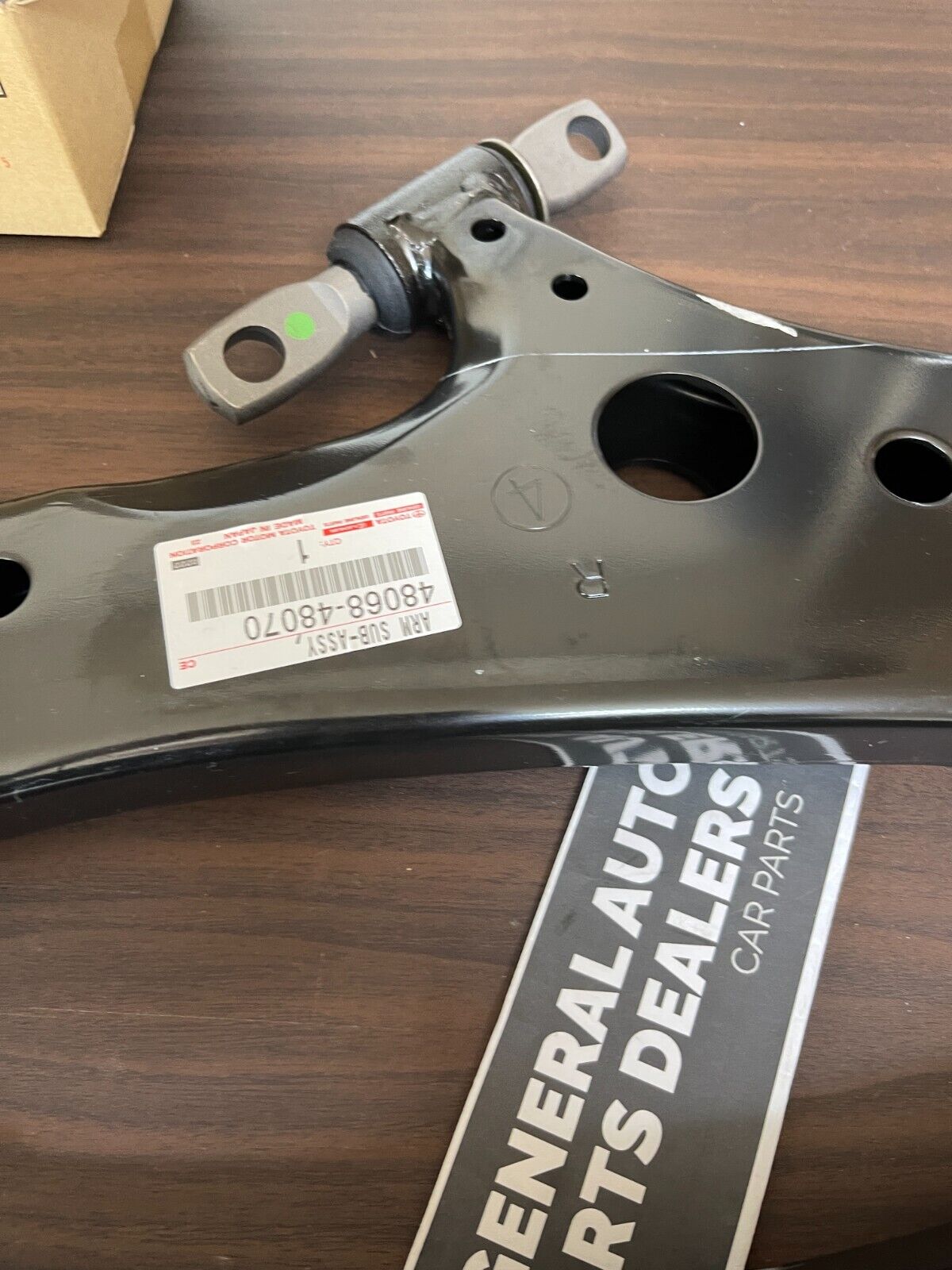 GENUINE TOYOTA OEM HIGHLANDER VENZA RX350 RX450h FRONT LOWER CONTROL ARMS SET