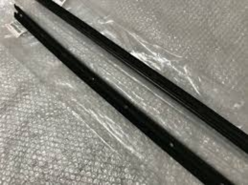 TOYOTA OEM 93-98 Supra BOTH LH & RH FRONT DOOR GLASS INNER WEATHERSTRIP BELT SET