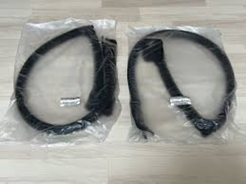 Genuine Nissan OEM SKYLINE R34 GT-R Door Weather Strip 76860-AA105 76861-AA105