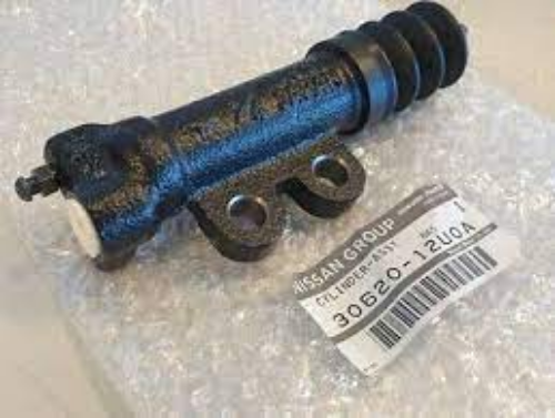 Genuine Nissan OEM R34 Skyline GTT RB25DET Neo Pull Clutch Slave Cylinder