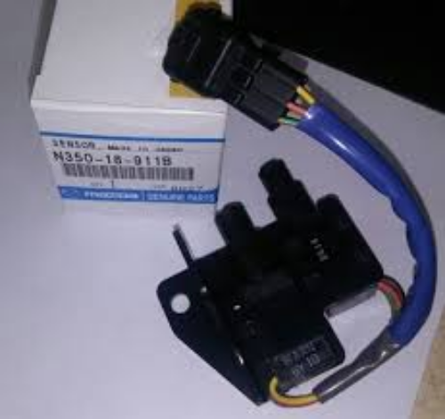 Genuine MAZDA OEM RX-7 Throttle Position Sensor N350-18-911B