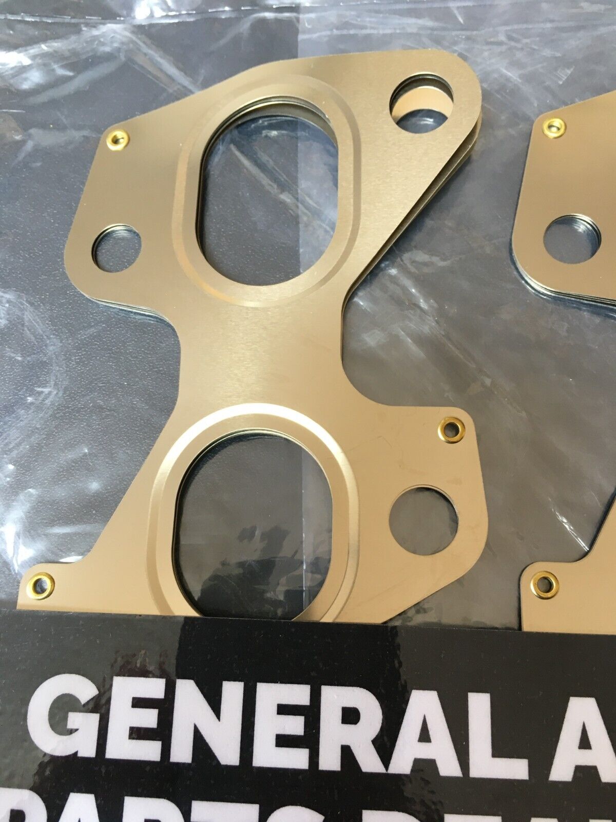 4885783