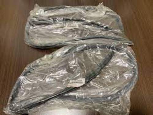 Genuine TOYOTA OEM LEVIN TRUENO AE86 Front Roof Side Rail Weatherstrip RH LH Set