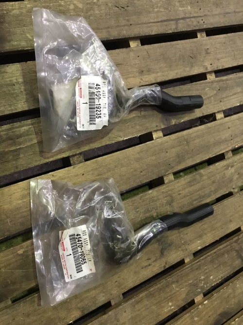 Toyota Genuine Supra JZA80 Front Tie Rod End 45460-19235 45470-19065 F/S