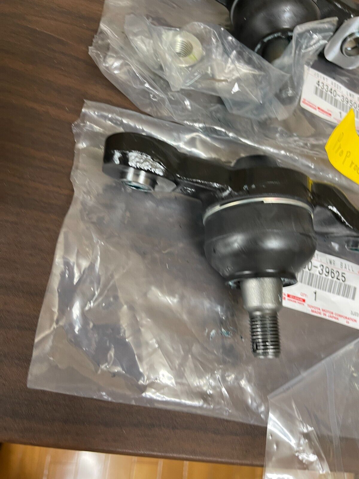 Genuine TOYOTA LEXUS IS GS350 GS450h Front Lower Ball Joints LH & RH Set