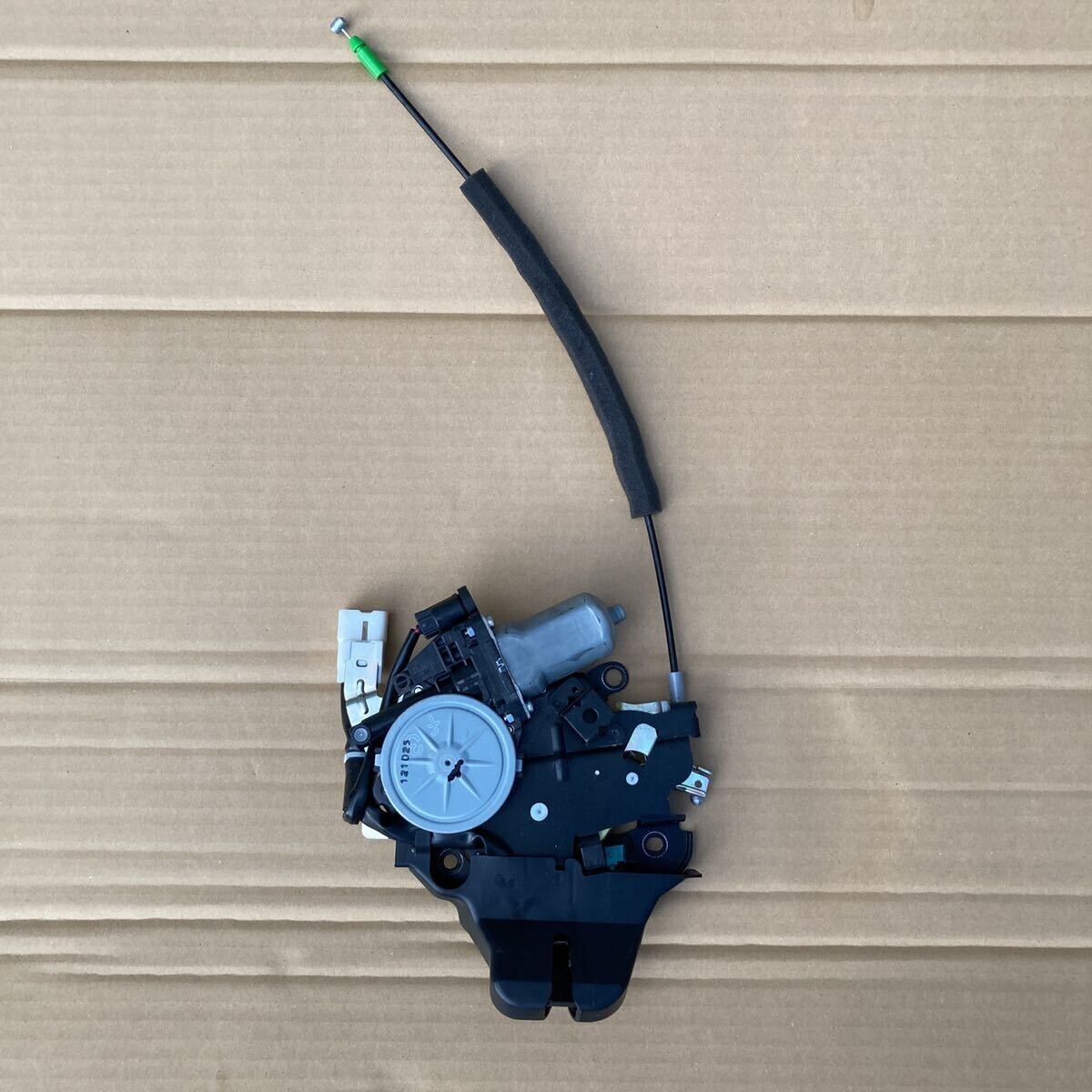 Genuine Lexus 2012- LS460 TRUNK LOCK ACTUATOR LATCH 64650-50050 OEM