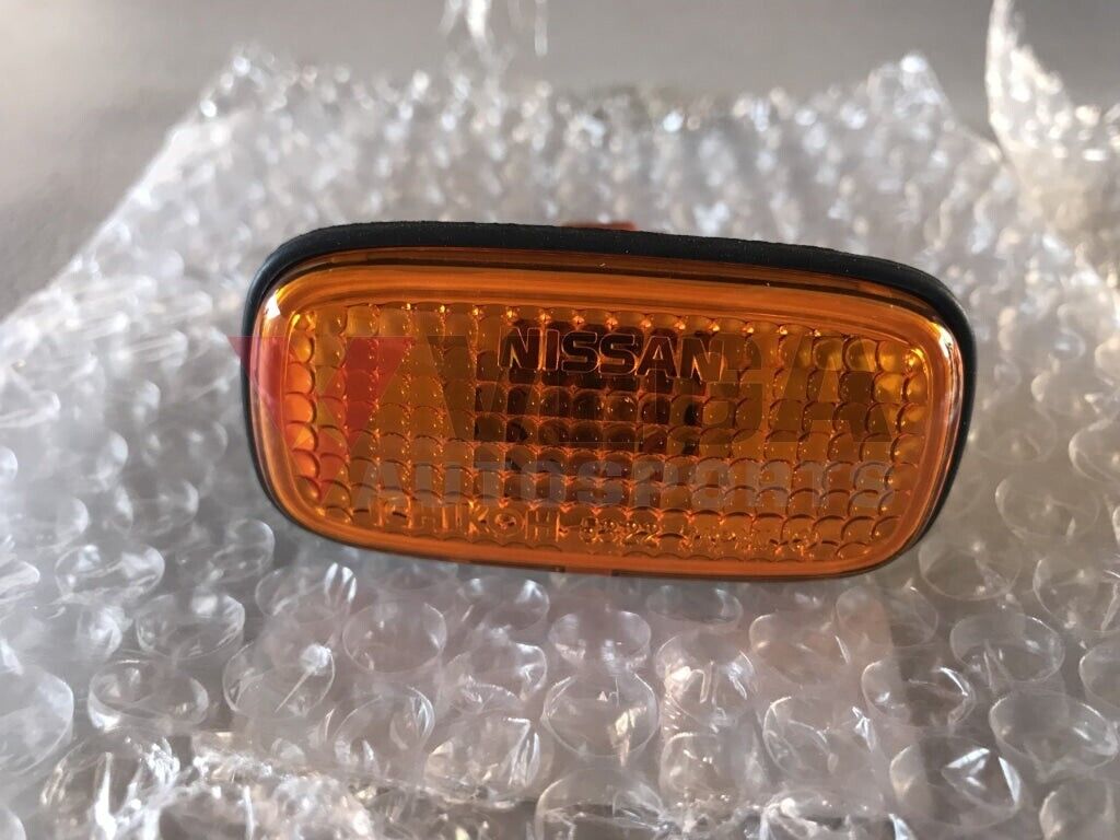 Genuine Nissan OEM 95-02 Skyline GTR R33 R34 Amber Side Markers 26160-40Y00 x2