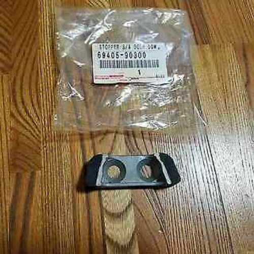 Genuine Toyota STOP SUB-ASSY DOOR DOWN Stopper Back Door Land Cruiser FJ4# BJ4#