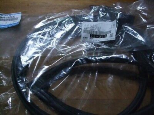 Genuine MAZDA Miata ROADSTER Door Weather-Strip SET NA01-58-760J NA01-59-760J