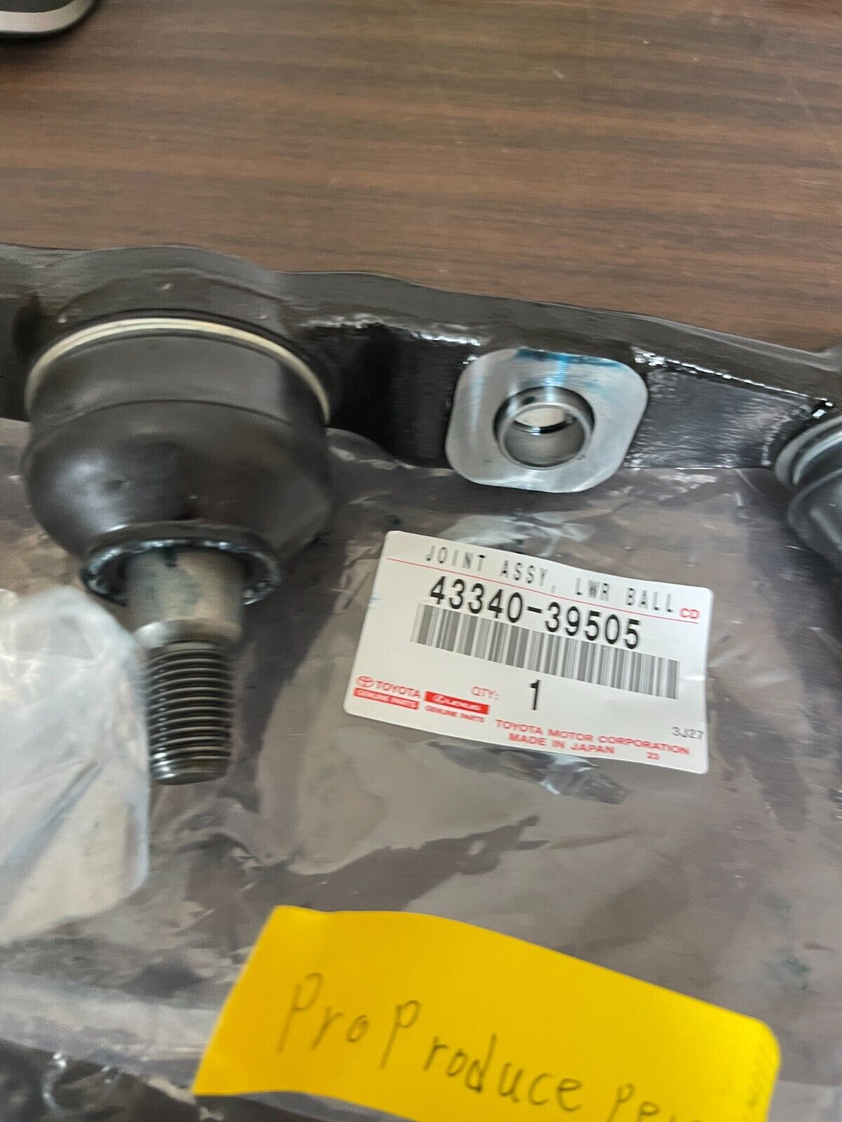 Genuine TOYOTA LEXUS IS GS350 GS450h Front Lower Ball Joints LH & RH Set