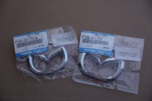 Genuine MAZDA OEM RX-7 FD3S Front & Rear Badge Emblem Set