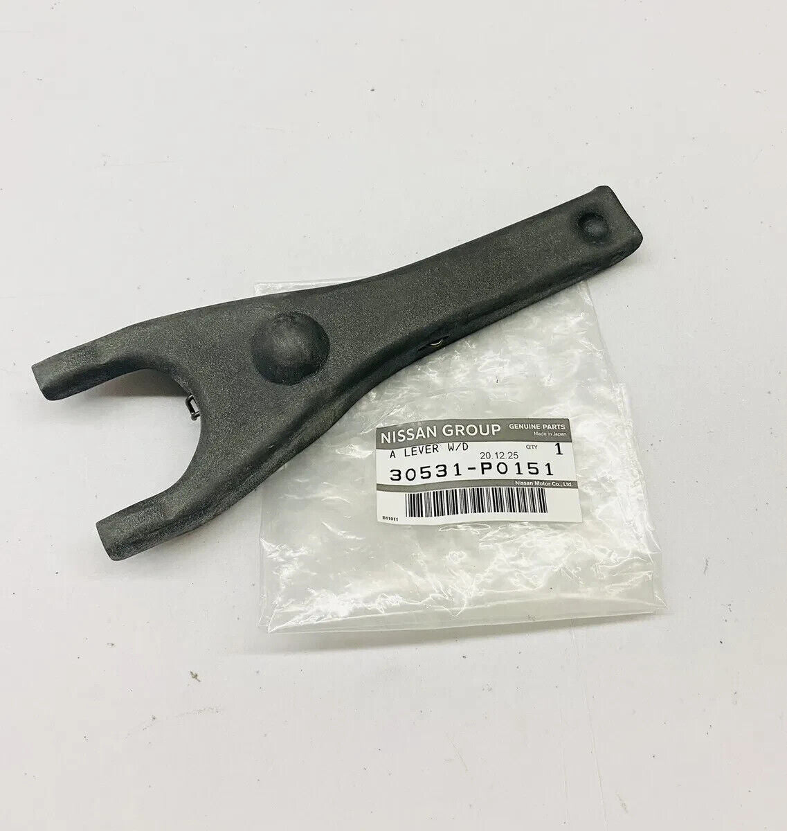 NISSAN OEM CA18ET L28ET VG30ET L20B 4-Cyl KA24E CLUTCH RELEASE FORK 30531-P0151