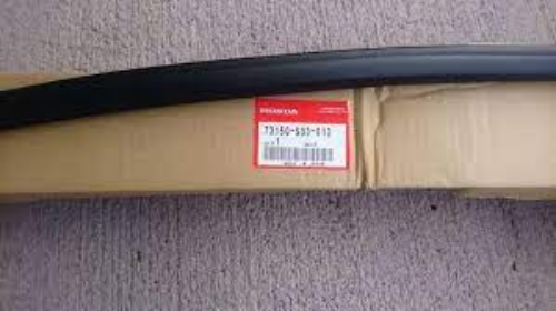 Genuine Honda OEM Civic Type-R EK9 Molding Front Windshield 73150-S03-013