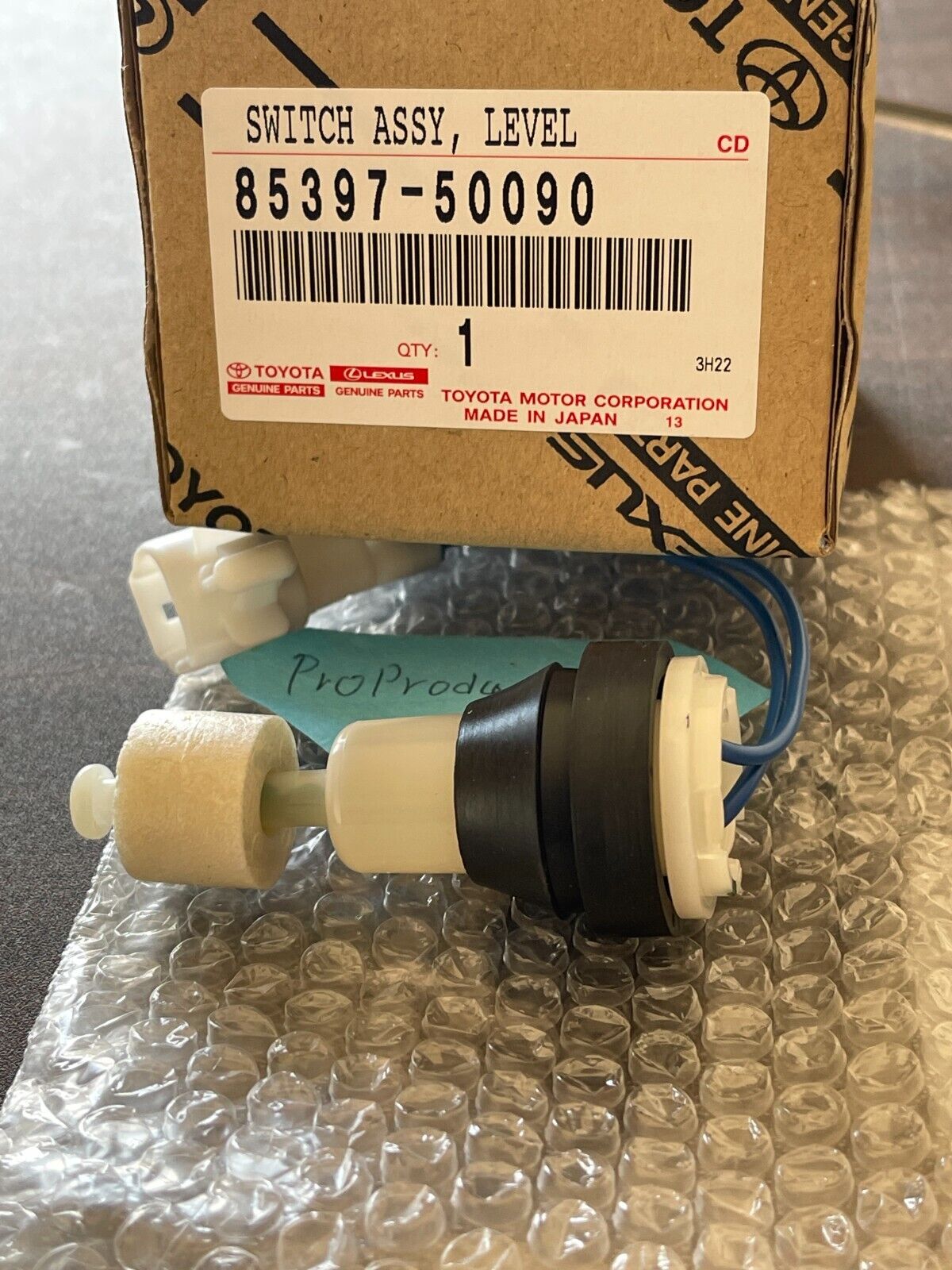 Genuine TOYOTA 95-00 Lexus LS400 Washer Level Warning Switch Assy 85397-50090