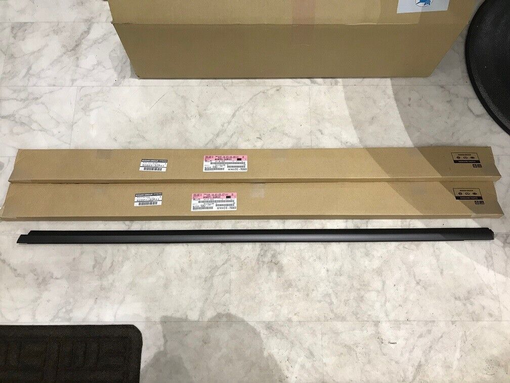 Nissan Genuine Fairlady Z 300ZX Z32 Front Door Outside Molding RH LH Set New
