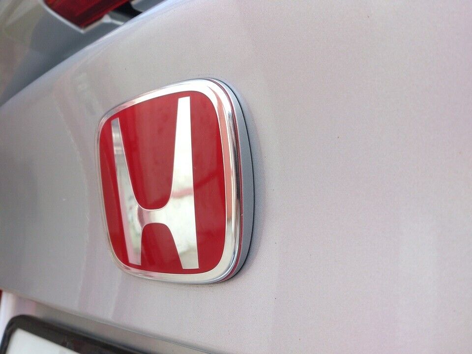 Honda Rear Red Emblem Genuine 06-11 CIVIC FD2 75701-SNW-003ZG OEM