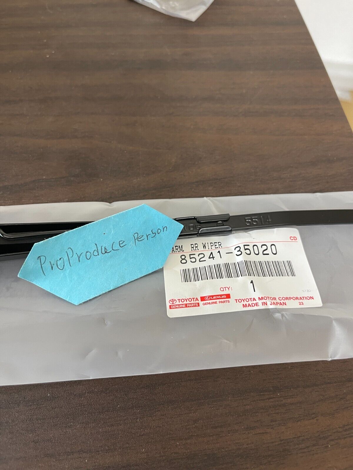 GENUINE TOYOTA OEM 1996-2002 4RUNNER REAR WINDOW WIPER ARM 85241-35020