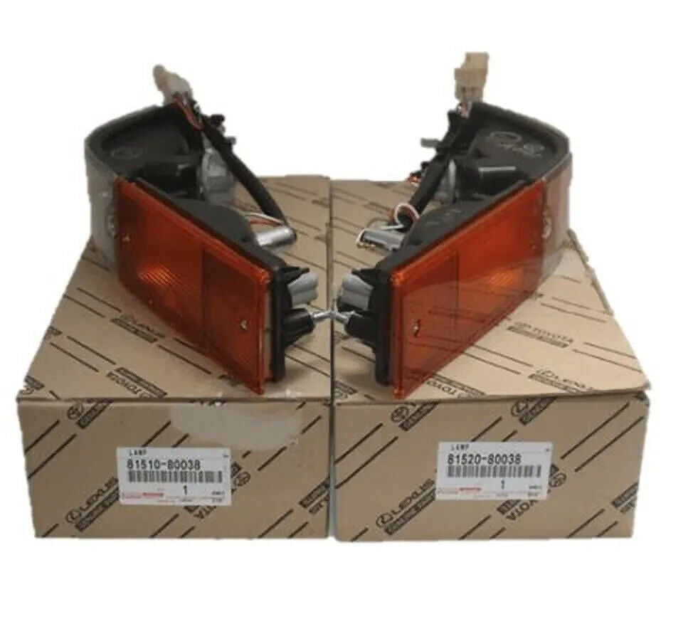Genuine TOYOTA Late Model AE86 SPRINTER Trueno Front Turn Signal Lamp Indicators