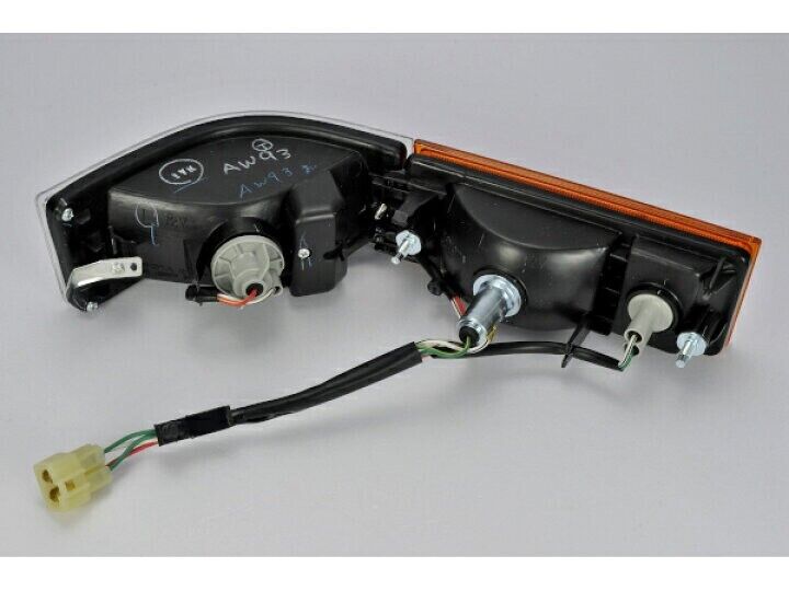 Genuine TOYOTA Late Model AE86 SPRINTER Trueno Front Turn Signal Lamp Indicators