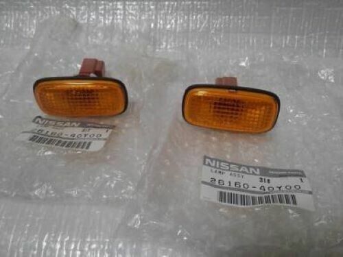Genuine Nissan OEM 95-02 Skyline GTR R33 R34 Amber Side Markers 26160-40Y00 x2