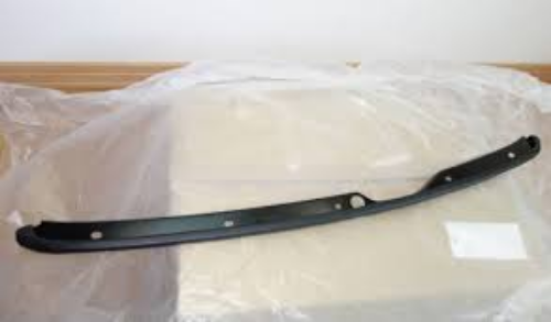 NISSAN Genuine OEM Front Bumper Upper Center Retainer BNR34 GTR R34 62298-AA400