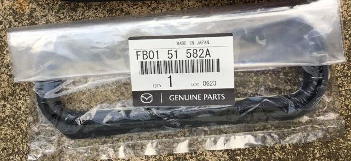 Genuine Mazda OEM RX-7 1986-1992 Rear 3rd Brake Light Gasket Seal FB01-51-582A