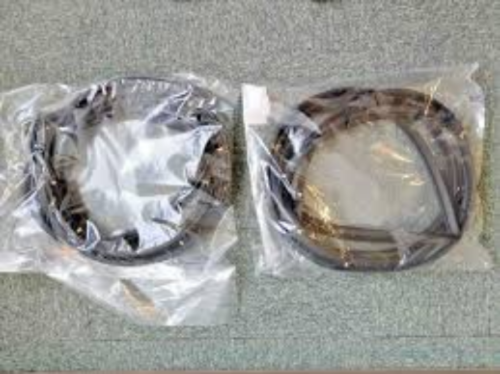 Genuine Mazda OEM Rx-7 Door Seal Set Weather strip 1979-1985 Left & Right LH RH