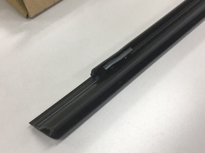 Genuine HONDA OEM MOLDING, FR. WINDSHIELD UPPER ABA-NA1 NSX  73151-SL0-023