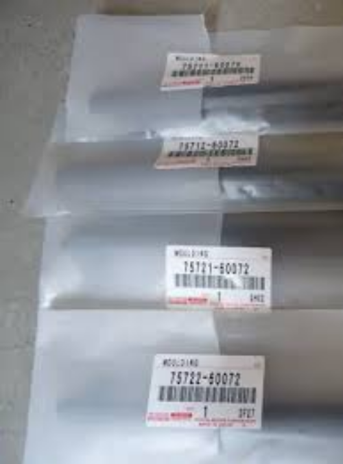 Genuine TOYOTA OEM LAND CRUISER PRADO 150 Series 2010-2020 Door Belt Molding Set
