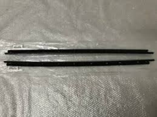 TOYOTA OEM 93-98 Supra BOTH LH & RH FRONT DOOR GLASS INNER WEATHERSTRIP BELT SET