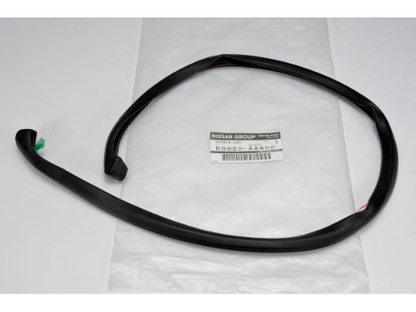 Genuine Nissan OEM GT-R BNR34 Front Bumper Bonnet End Rubber Molding 65820-AA400