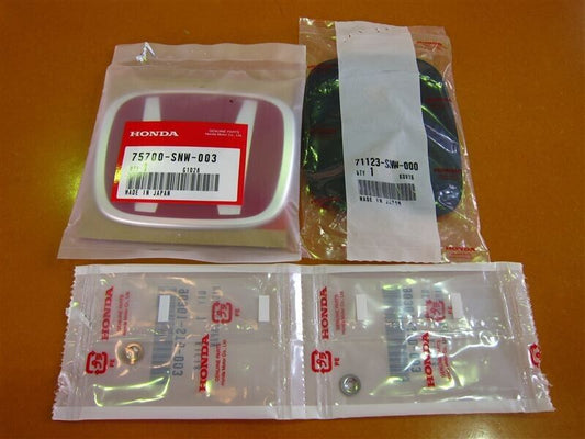 Genuine HONDA OEM CIVIC FD2 Type-R Front Grille Red Emblem Badge