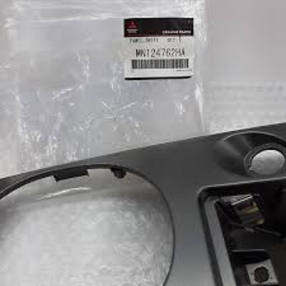 Genuine Mitsubishi OEM Lancer CT9A PANEL,GEARSHIFT LEVER MN124762HA