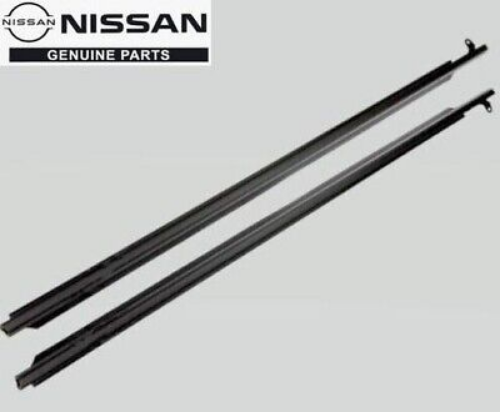 Genuine NISSAN OEM 350Z FAIRLADY Z Z33 03-08 Molding Assy Front Door Outside Set