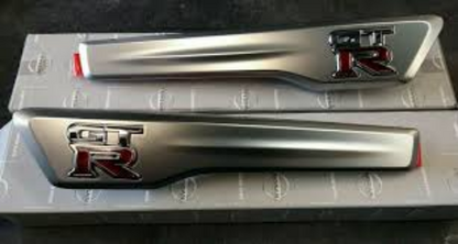 Genuine NISSAN OEM GTR R35 Front Fender Emblem R L Set 63871-62B0A 63870-62B0A