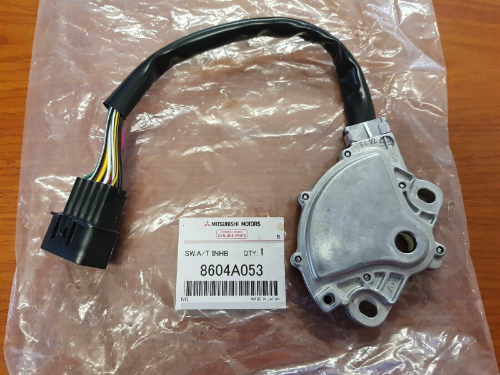 Genuine MITSUBISHI OEM Montero Pajero Neutral Safety Switch 8604A053