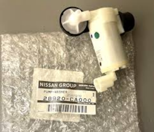 GENUINE NISSAN OEM PUMP ASSEMBLY INFINITI WINDSHIELD WASHER 28920-CA000