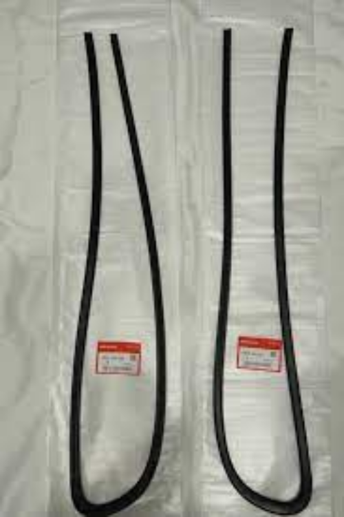 Genuine Honda CRX Driver  Passenger Quarter Window Glass Outside Molding 88-91