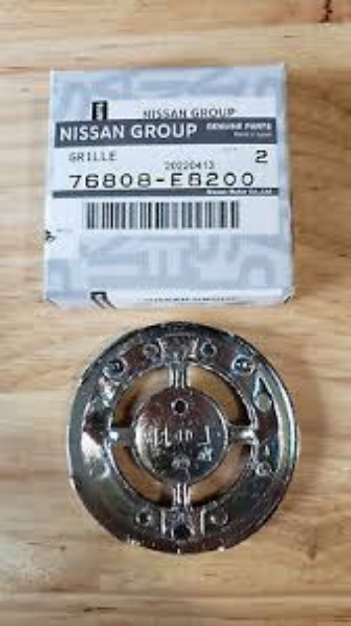 Genuine NISSAN 70-78 Datsun 240Z 260Z Fairlady Z S30 Rear Quarter Side Emblem