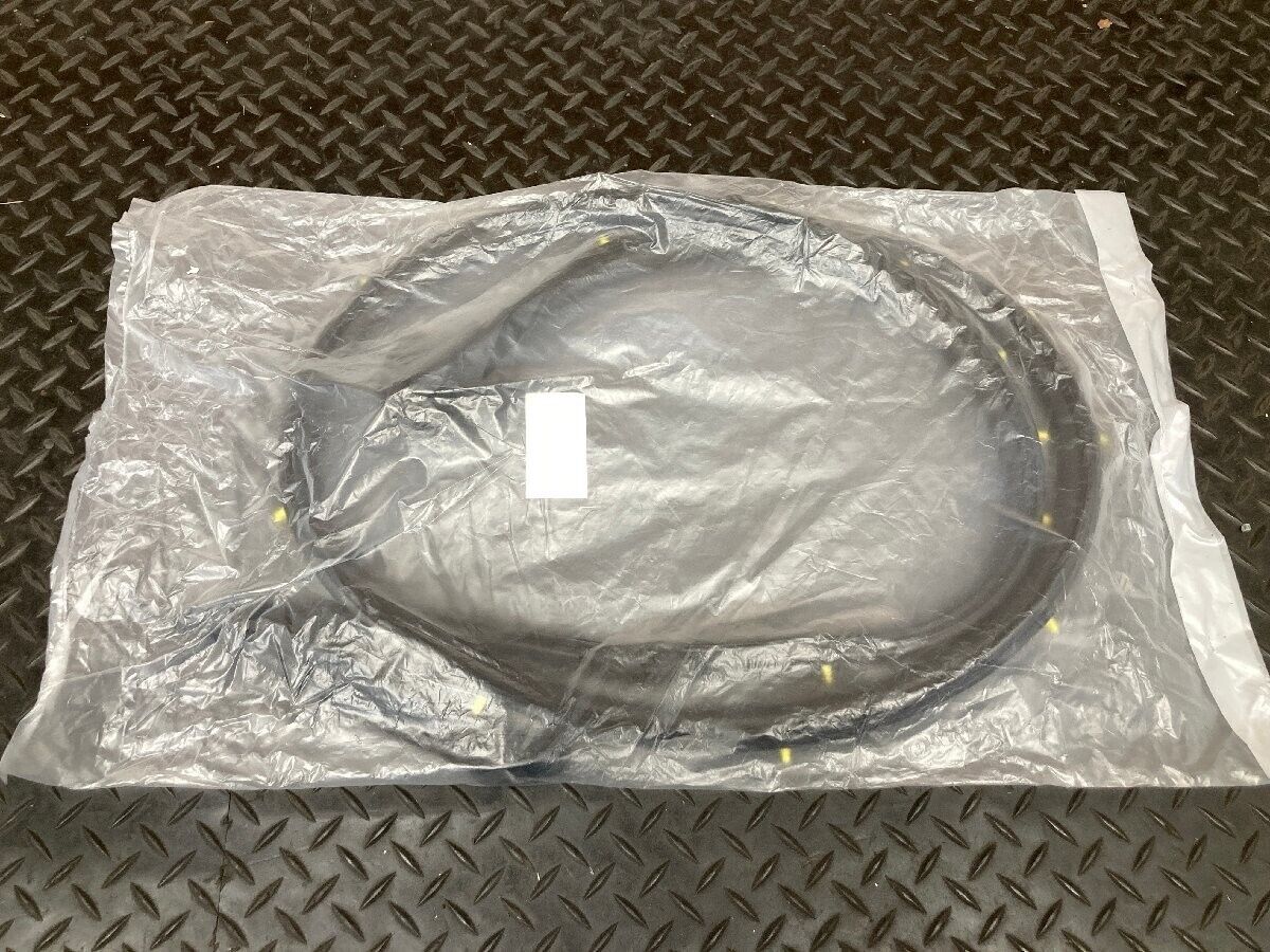 Nissan Genuine 180SX 240SX Silvia S13 Door Weatherstrip Right & Left Seals New