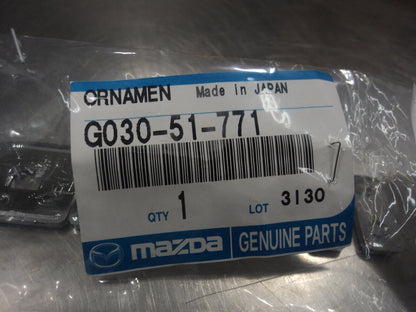Genuine Mazda 323 626 MPV B2000 GLC Front Grille White Mazda Emblem G030-51-771