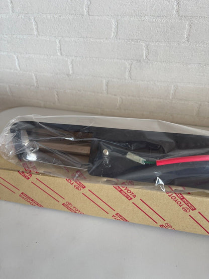 Genuine Toyota Rear License Plate Lamp Assembly Land Cruiser FJ60/62 BJ60 HJ60