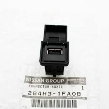 GENUINE NISSAN OEM INFINITI 2008 - 2019 USB CONNECTOR AUXILIARY ADAPTER