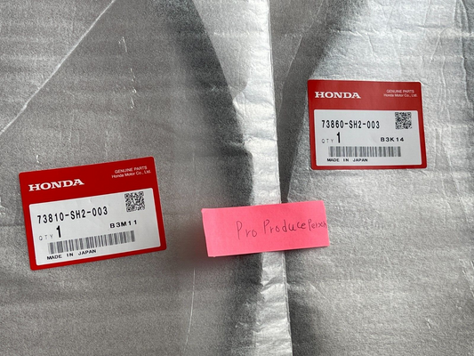 Genuine Honda CRX 88-91 Driver & Passenger Quarter Window Glass Outside Molding