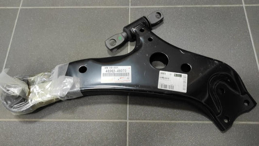 TOYOTA OEM HIGHLANDER VENZA RX350 FRONT LOWER RIGHT CONTROL ARM 48068-48070
