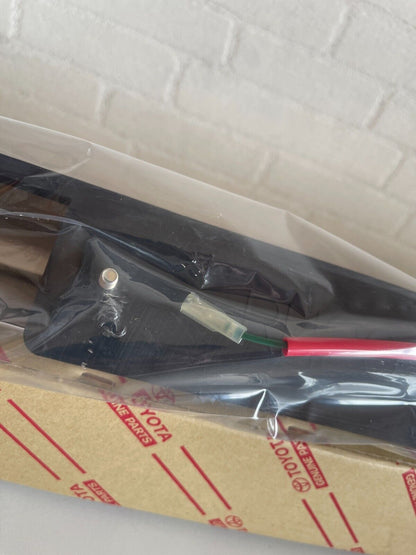 Genuine Toyota Rear License Plate Lamp Assembly Land Cruiser FJ60/62 BJ60 HJ60