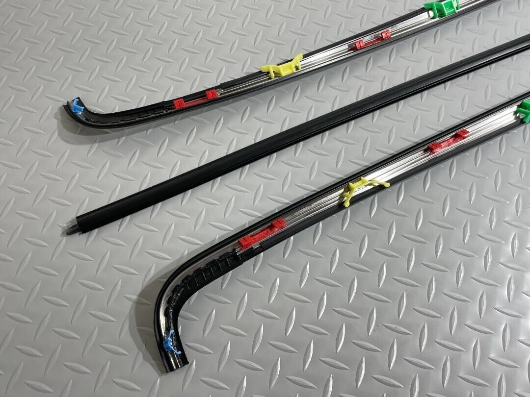 Genuine HONDA Civic MOLDING FR WINDSHIELD SIDE RH LH UPPER Clip(8) Set 92-95 OEM