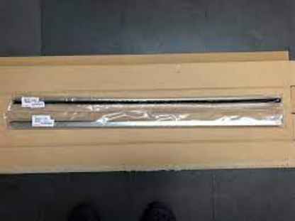 Genuine Toyota AE86 front door glass weather strip LH & RH Corolla CP GTS SR5